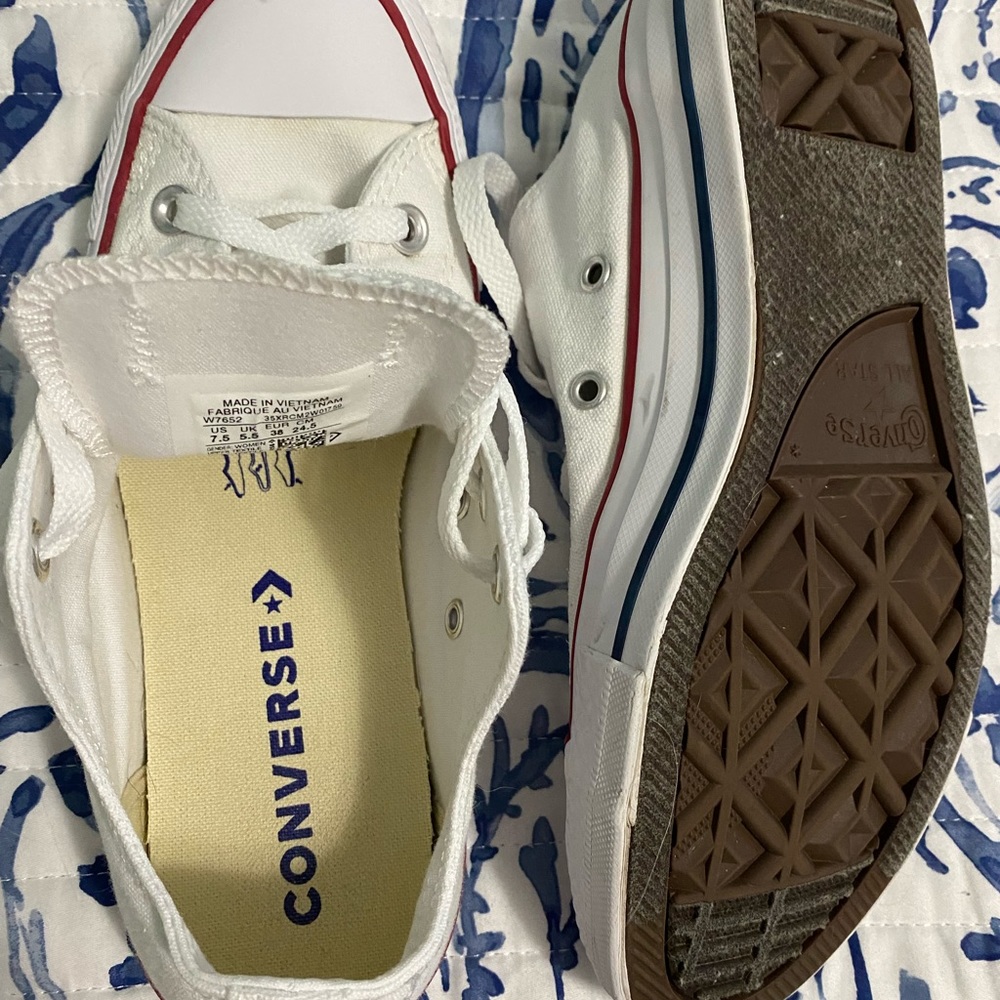 White Chuck Taylor Converse